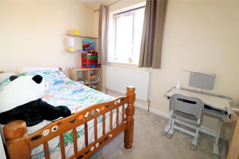 22 Drummond Close, Erith, DA8 3QS