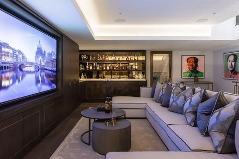 6 bedroom townhouse for sale, Bedford Gardens, London, W8