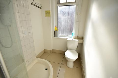 1 bedroom in a flat share to rent - London Road Portsmouth PO2