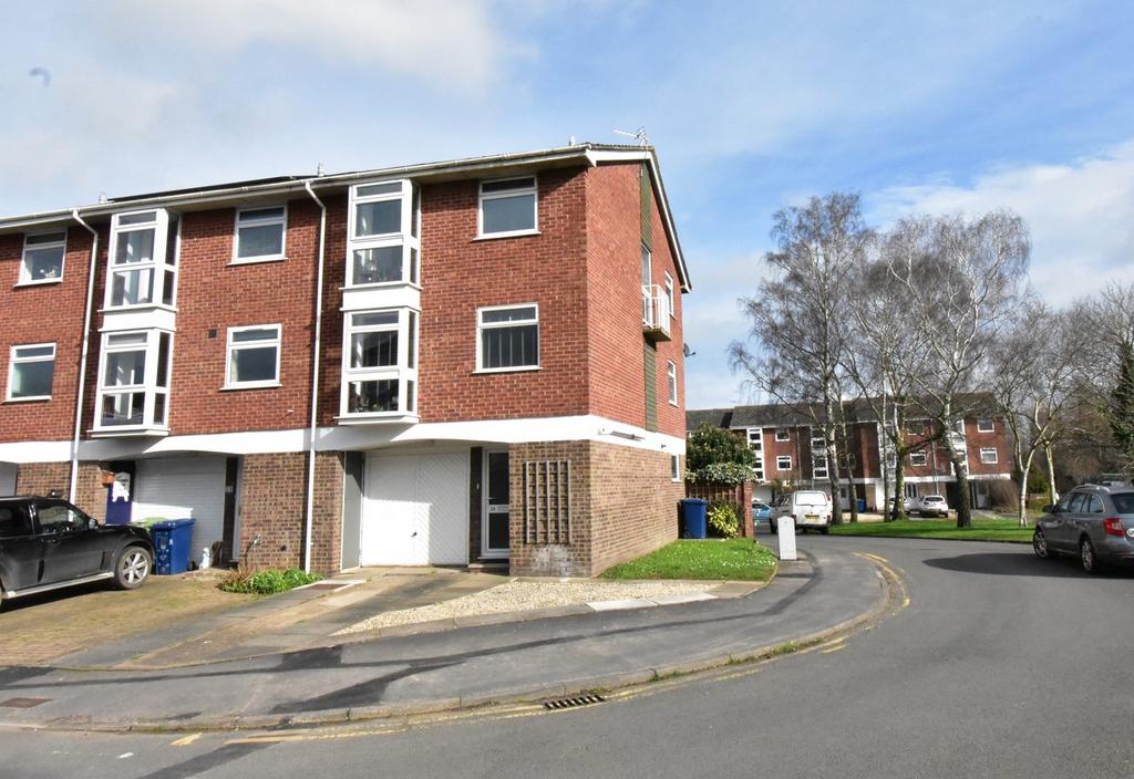 Tewkesbury GL20 4 bed end of terrace house for sale £355,000