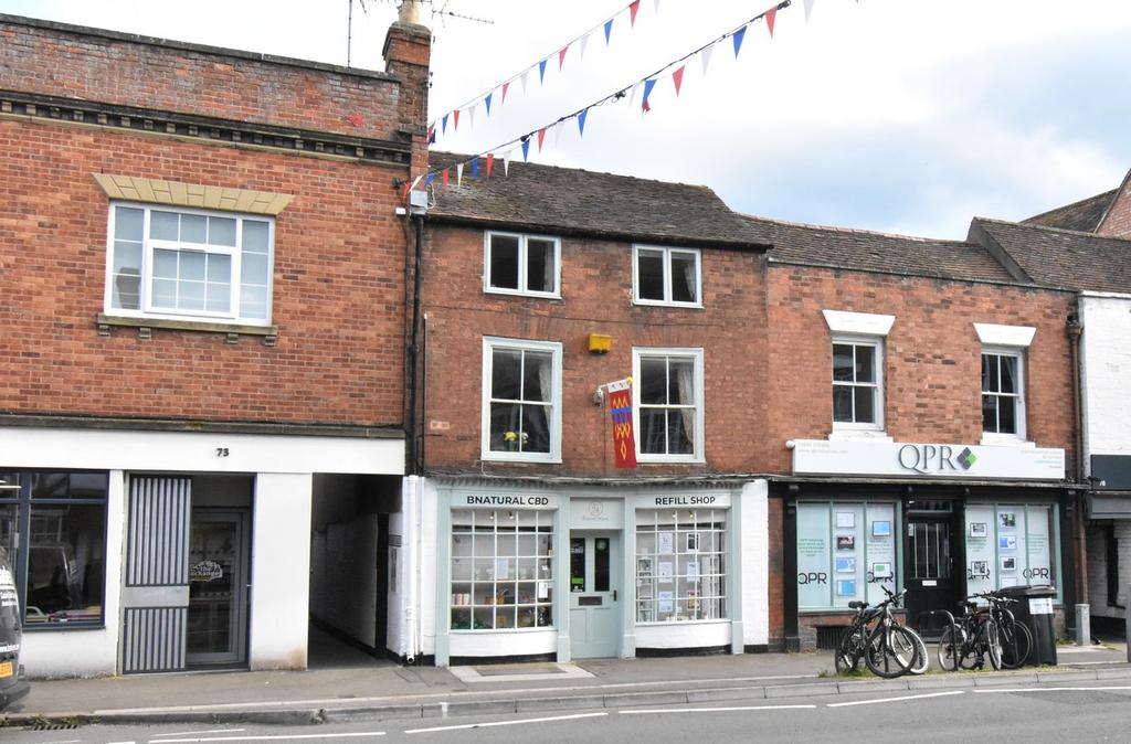 Barton Street, Tewkesbury GL20 3 bed apartment for sale £230,000