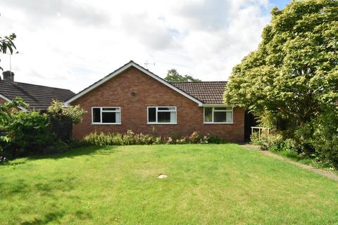 3 bedroom detached bungalow for sale, The Mayalls, Tewkesbury GL20