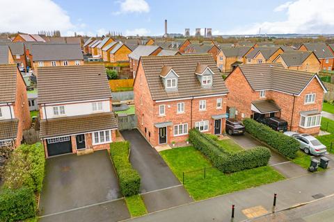 3 bedroom semi-detached house for sale, Peel House Lane, Widnes WA8