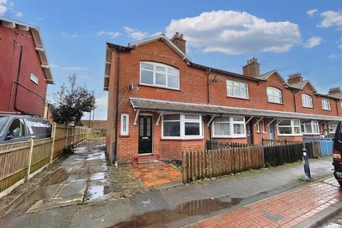 2 bedroom end of terrace house for sale - Eastleigh