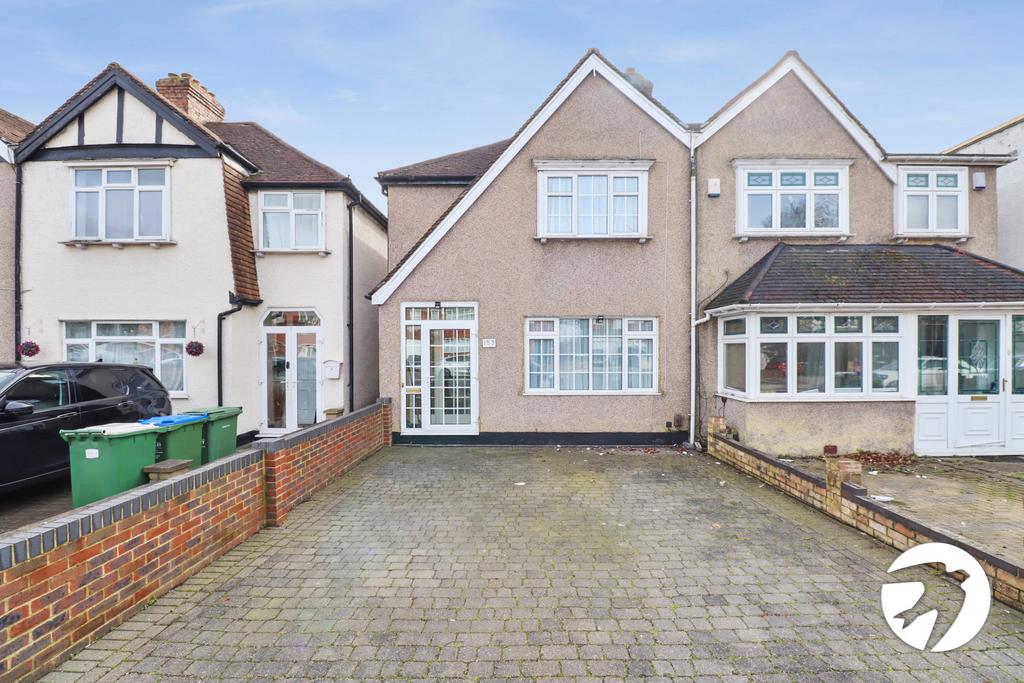 Woolwich Road, London, SE2 3 bed semidetached house for sale £450,000