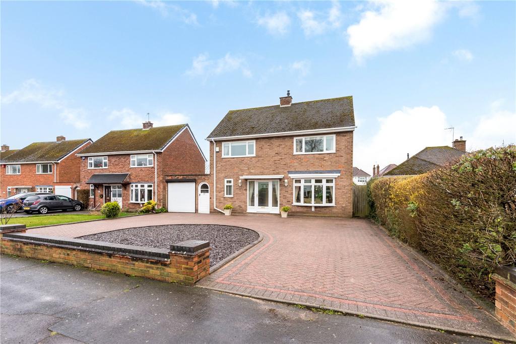 Tyninghame Avenue, Tettenhall, Wolverhampton, West Midlands, WV6 3 bed