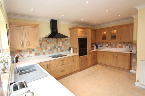 4 bedroom detached house for sale, The Drangway, Llantwit Major, CF61