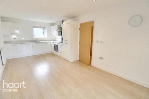 1 bedroom apartment to rent, Wideford Drive, Romford