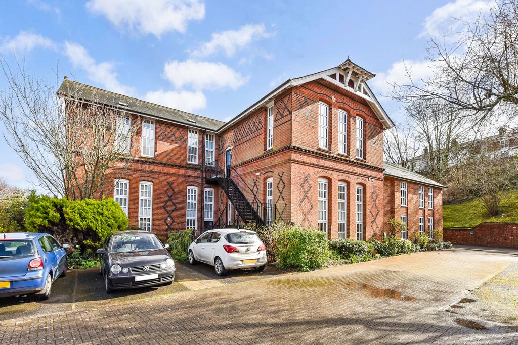 Elm Road, Winchester 3 bed duplex for sale £465,000