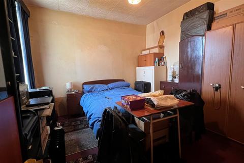 1 Oliver Road, Sutton, SM1 4QF