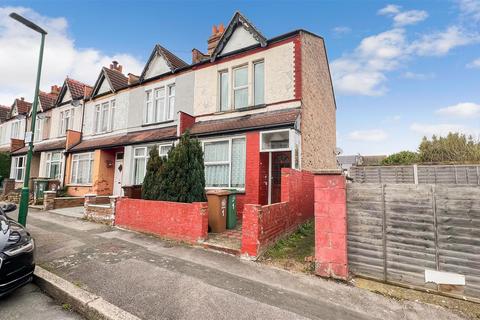 2 bedroom end of terrace house for sale, Oliver Road, Sutton, Surrey