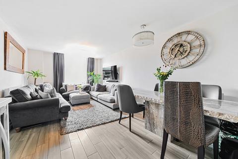 2 bedroom apartment for sale - Summerhouse Lane, Harefield, Uxbridge