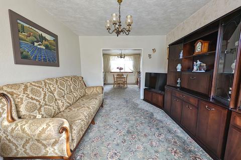 21 Meadow Head Drive, Sheffield, S8 7TQ