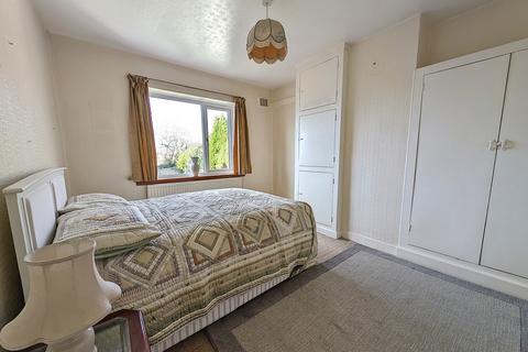 21 Meadow Head Drive, Sheffield, S8 7TQ