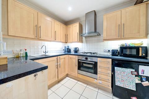 2 bedroom apartment for sale, High Street, Iver, Buckinghamshire