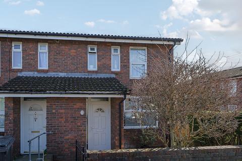 34 Garden Close, London, SE12 9TG