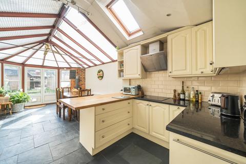 3, Pinewood Cottages Anthonys, Woking, GU21 4YE