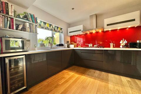 18a Bloomfield Grove, Bath, BA2 2BZ