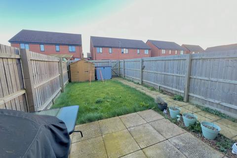 3 bedroom end of terrace house for sale, Peterborough PE4