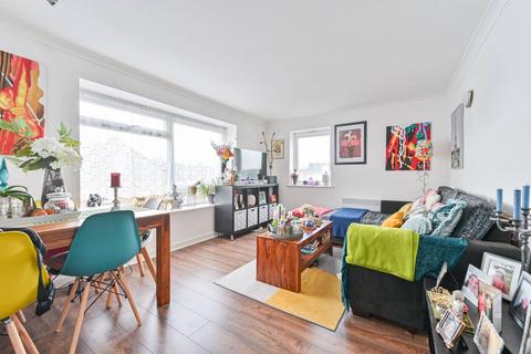 2 bedroom flat to rent, Maple Road, Penge, London, SE20