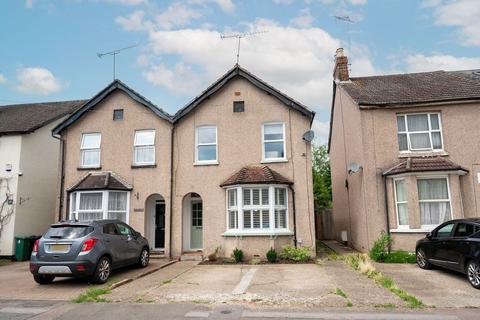 4 bedroom semi-detached house for sale, Earlsbrook Road, Redhill RH1