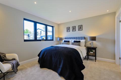 3 bedroom detached bungalow for sale, Effingham Lane, Crawley RH10
