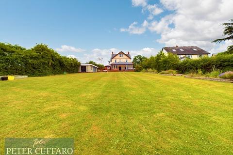 5 bedroom detached house for sale, Downfield Road, Hertford SG13