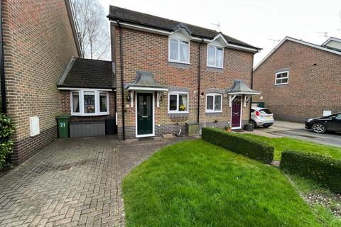 2 bedroom terraced house for sale, Kennet Way, Hungerford RG17