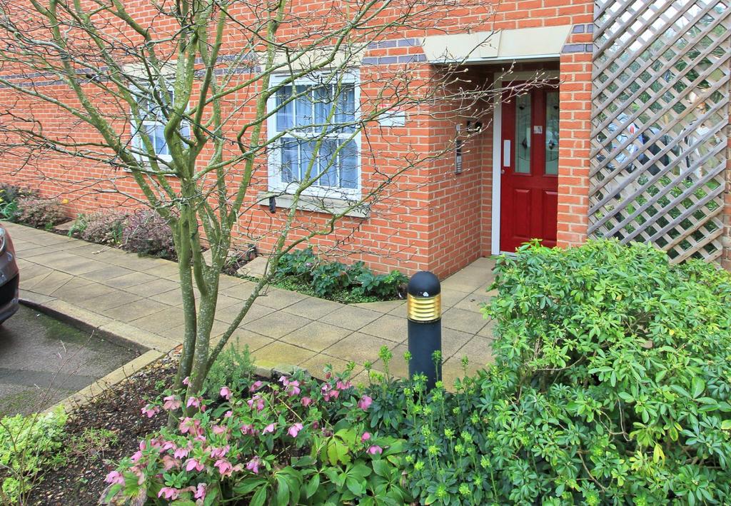 Robert Ellis Court, St Martins Road, Knebworth, Hertfordshire, SG3 2