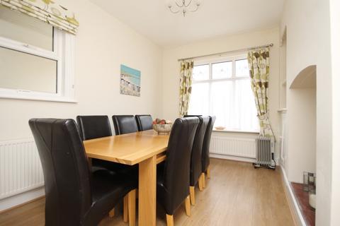 3 bedroom detached house for sale, South Crescent Road, Filey YO14