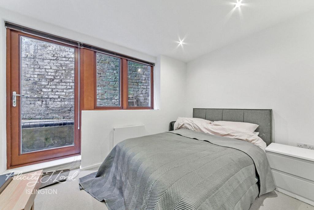 Prebend Street, Islington, N1 2 bed flat for sale £750,000