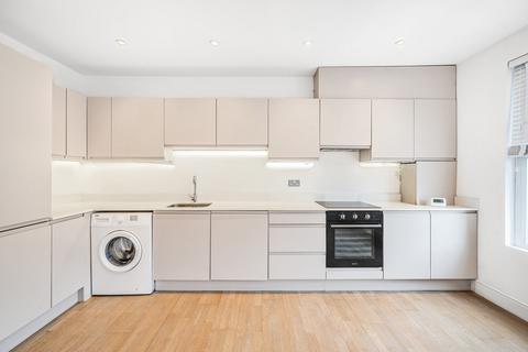 2 bedroom flat to rent - Southwell Road London SE5