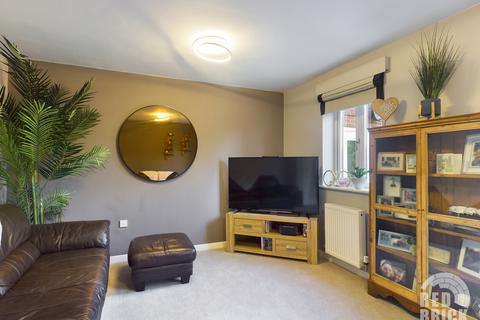 33 Hollington Road, Alvechurch, Birmingham, B48 7LQ