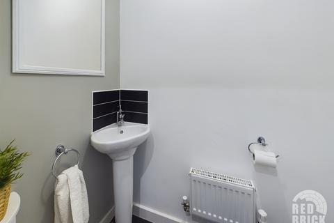 33 Hollington Road, Alvechurch, Birmingham, B48 7LQ