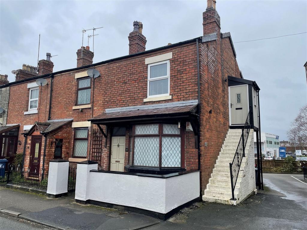 Mart Lane,Burscough,Ormskirk, L40 0SD 1 bed ground floor flat for sale