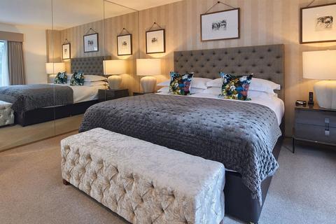 4 bedroom terraced house to rent, Knightsbridge,, London SW7