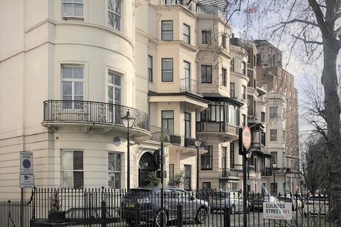 4 bedroom apartment to rent, Mayfair, London W1K