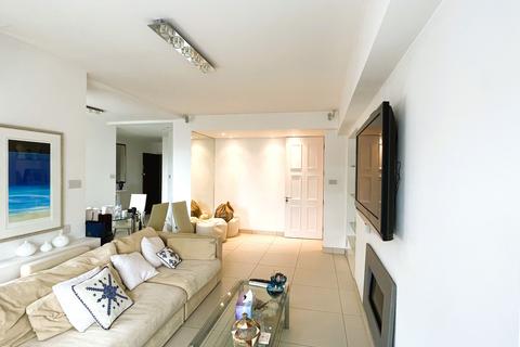 3 bedroom apartment to rent, Marylebone, London W1H
