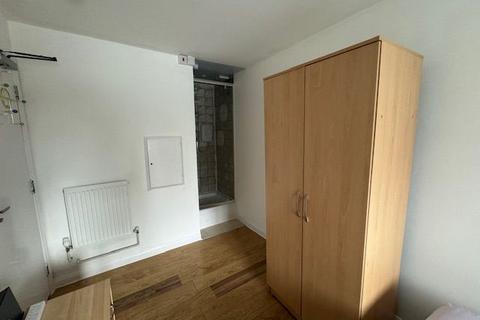 1 bedroom in a house share to rent, Peartree Bridge, Milton Keynes MK6