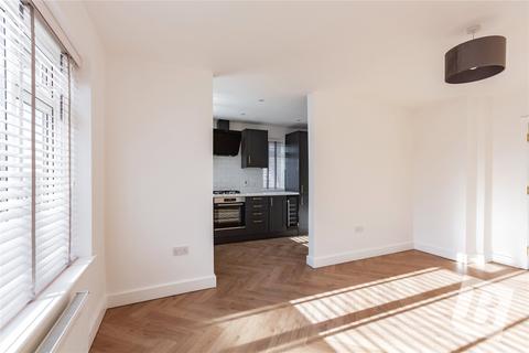 103 Queens Road, Loughton, IG10 1RR