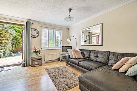 22 Devoil Close, Guildford, GU4 7FG
