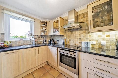 22 Devoil Close, Guildford, GU4 7FG