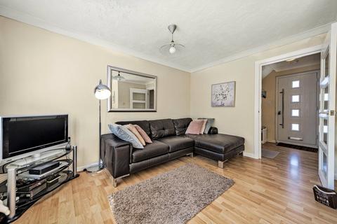 22 Devoil Close, Guildford, GU4 7FG