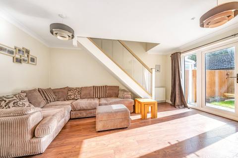 19 Banks Way, Guildford, GU4 7NL