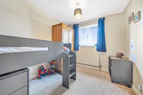 19 Banks Way, Guildford, GU4 7NL