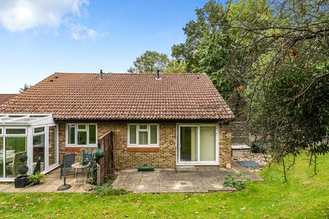 2 bedroom bungalow for sale, Darfield Road, Guildford GU4