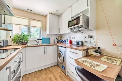 2 bedroom retirement property for sale, Darfield Road, Guildford GU4