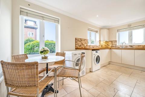 1, Abbots House Burpham Lane, Guildford, GU4 7LP