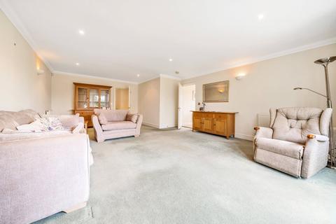 1, Abbots House Burpham Lane, Guildford, GU4 7LP