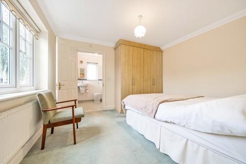 1, Abbots House Burpham Lane, Guildford, GU4 7LP